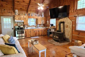 Riverfront Log Cabin w/ Hottub near West Jefferson - Image 4