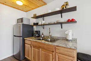 Long lake|Lakefront|2 BR - Image 4
