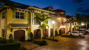 Modern Luxury Townhome near Beach/Golf/Boating - Image 2