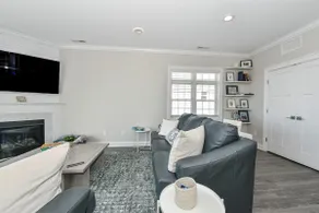 Modern 3BR Home – Short Walk to Silver Sands Beach - Image 3