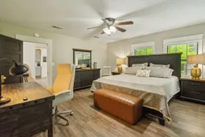 Lufkin Comfort & Convenience | Cozy 2BR Near DT - Image 3