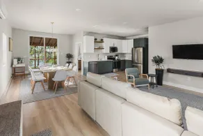 Modern Escape on Lake Elsie - Image 3