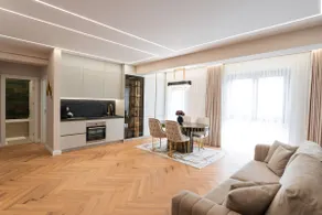 Luxe Apartment - NEO TOWER - Image 5