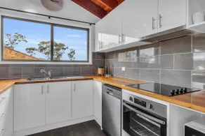 Retreat on Reid Street - Image 4