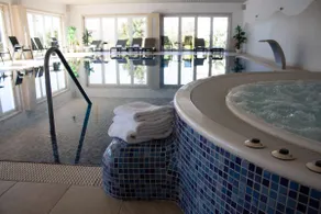 Apartment for 6 people with Pool Access - Image 5