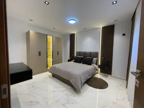 Luxury Coastal Apartment - Image 4