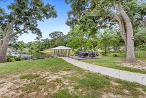 Bayou Breeze - Hot Tub, Fire Pit, Gulf Access - Image 4