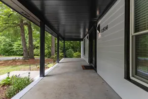 Bright, Spacious & Modern | 15 Min to DT Raleigh - Image 4