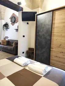 South-facing Loft - Image 3
