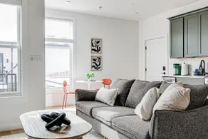 Cozy Studio | The Church Hill Collection - Image 4
