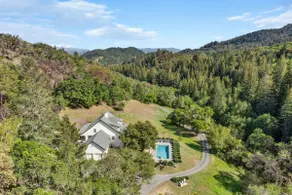 Private Oasis in Healdsburg: Pool, Spa & Views - Image 3