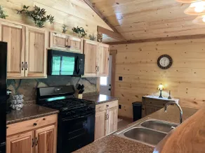 Jackson Hill Cabin - Image 3