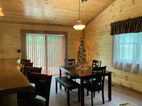Jackson Hill Cabin - Image 4