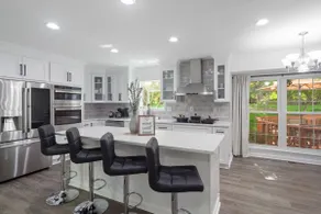 Modern Comfort near DC & National Harbor - Image 5