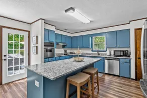 Charming 4 bedroom 3.5 bath - Image 3