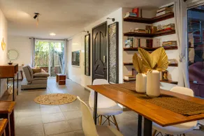 Apt 1 in Casa Llibre: Comfort, Books and Style - Image 4