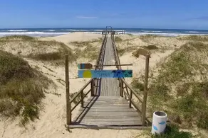 House on the sand - Image 4