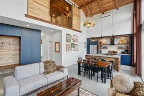 Chalet & Spa River View | Style + Foyer + Confort - Image 5