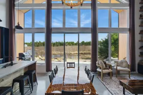 Chalet & Spa River View | Style + Foyer + Confort - Image 4