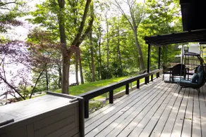 Luxury Lakehouse with Gorgeous Sunsets and Views - Image 3
