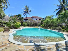 Moringa tree villa&big pool 5 minutes walk to sea - Image 3