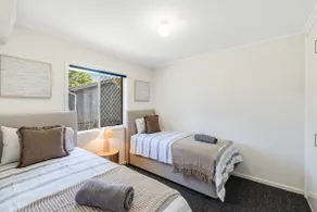 Charm in Leafy Centenary Heights! - Image 4