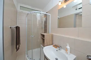 Bella Flora Apartman - Image 5