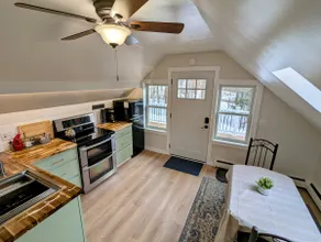 Hebard Hill Hideaway - Image 5