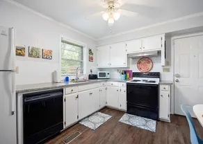 Sunny Sunshine 3 BR/1 Bath 15 mins from Ft Benning - Image 3