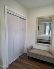 Renovated Deluxe King Studio Apt - Image 4