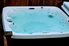 Beautiful Cabin, Great Outdoor Space, EV charger - Image 3