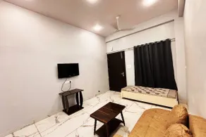 Maheshwaram Manor Ujjain - Image 2