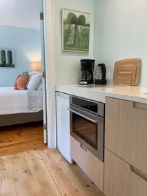 Charming Harbor Private One Bedroom - Image 5
