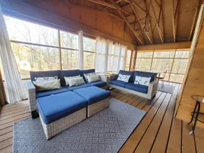 Stunning Lakefront Retreat: Sauna, Hot Tub, EV Chg - Image 3