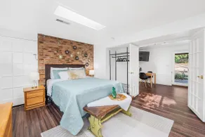 Spacious Traveler's Hideaway Ideal For Long Stays - Image 3