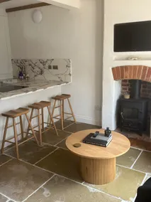 Holt GRDN House A beautiful 1 bedroom house with freestanding bathtub and log burners - Image 4