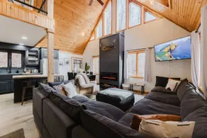 4 Bedroom Snowshoe Cabin: Hot Tub, Cold Plunge, Creek - Image 3