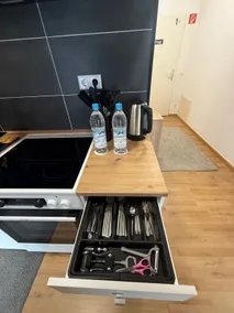 7/10 Aparment - Image 2