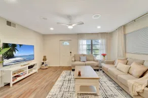 2 Kitchens, Pool, Ping Pong, Corn Hole, BBQ - Image 4