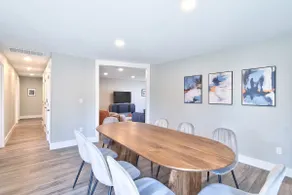 A Modern House for Eight - Image 5