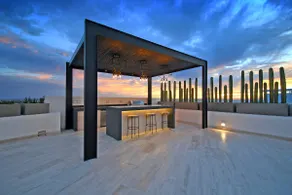 Luxury Coral View Suite - Image 5