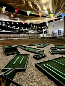 Mini golf and Pool house sleep14 - Image 3