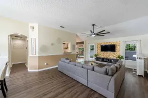 2BR 2BA Special |Sleeps 4 Enjoy the Whole House| - Image 4