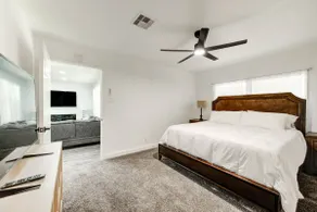 Residence in Houston - Image 2