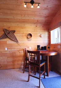 Trappers Cabin on a Sleddog Farm - Image 5