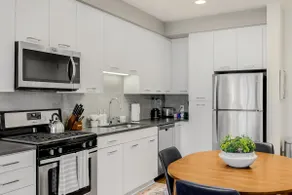 Beautiful Home Away From Home - Image 4