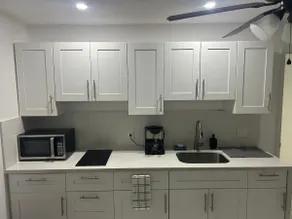 Private Fully Furnished APT - Image 3