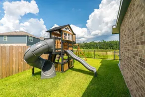 NEW 5 bdr + lake view + playground + BBQ, fits 10! - Image 3