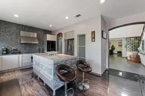 3000SF Sweet Home｜Central Rancho｜Massage Chair - Image 5