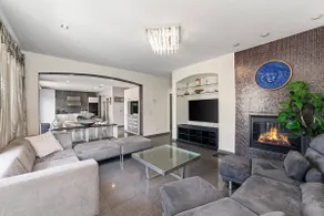 3000SF Sweet Home｜Central Rancho｜Massage Chair - Image 2